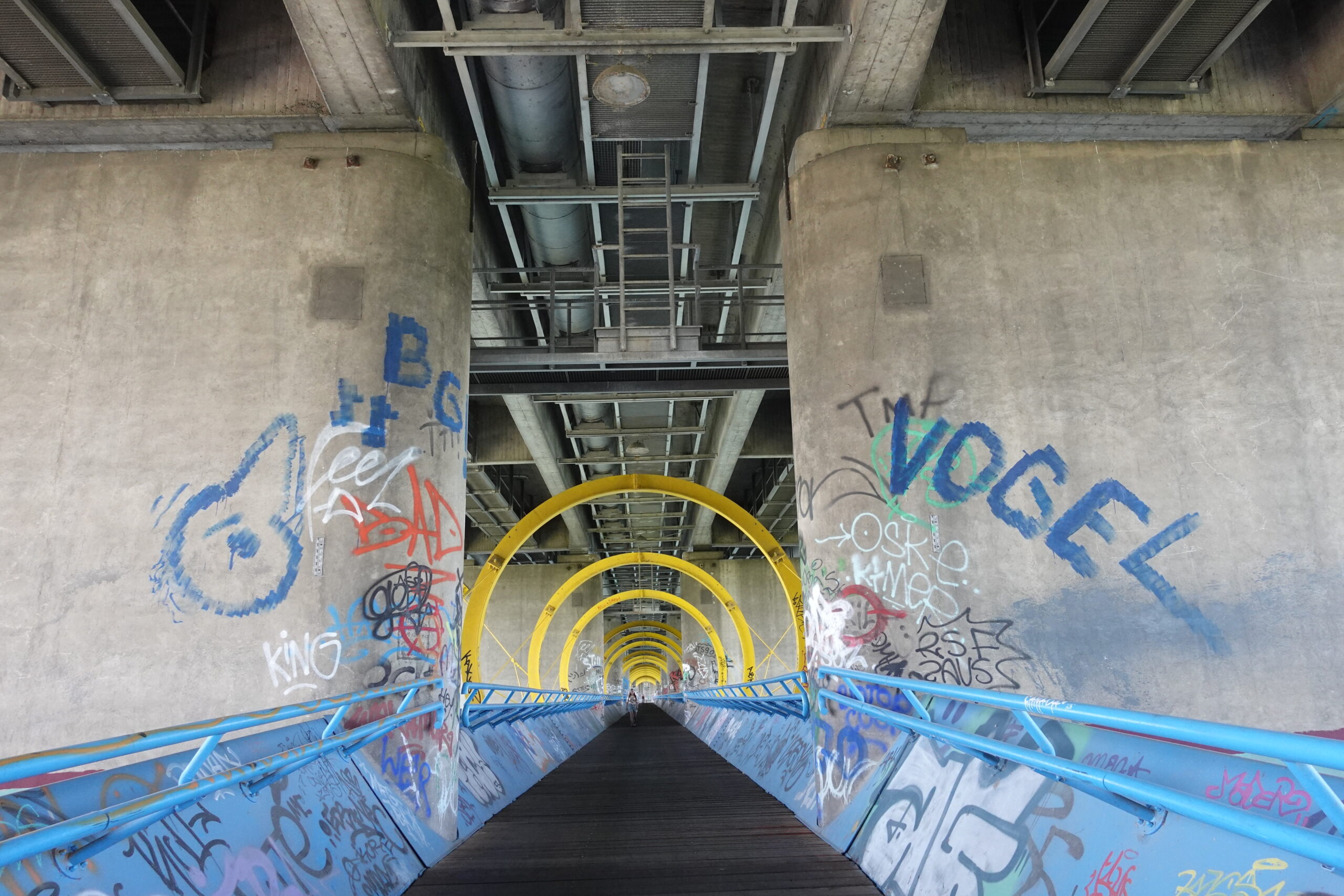 Read more about the article Müssen wir mit Kriegen leben? Ein Blick in den Tunnel